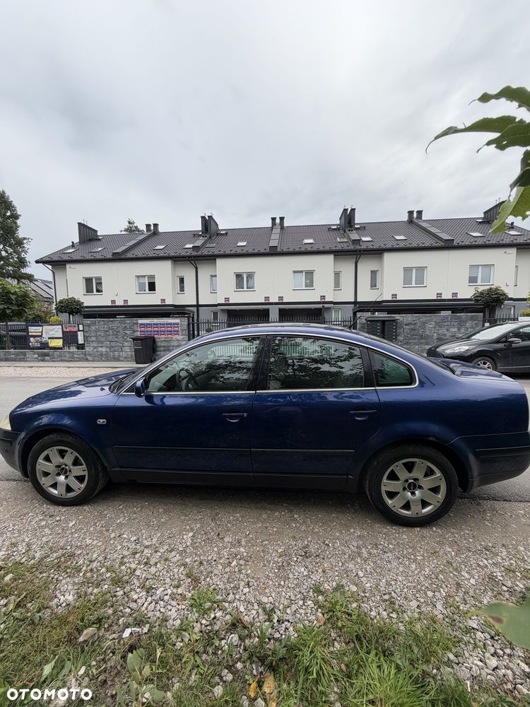 Volkswagen Passat - 3