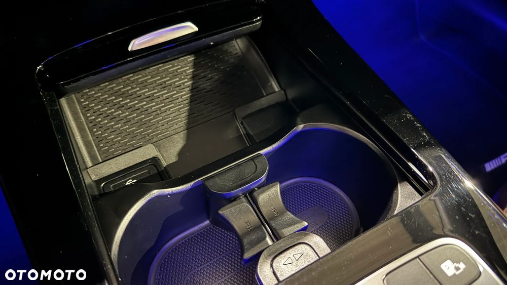 Mercedes-Benz Klasa A 200 AMG Line 7G-DCT - 28