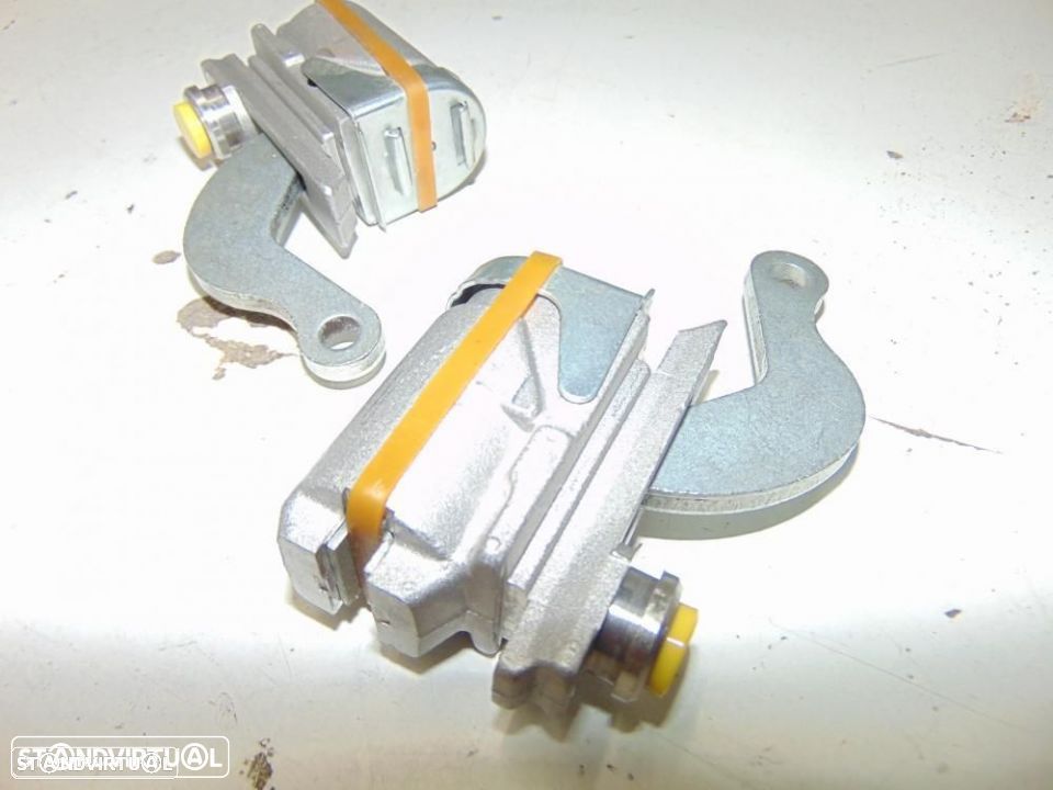 FORD anglia , escort ou cortina bombites - 3