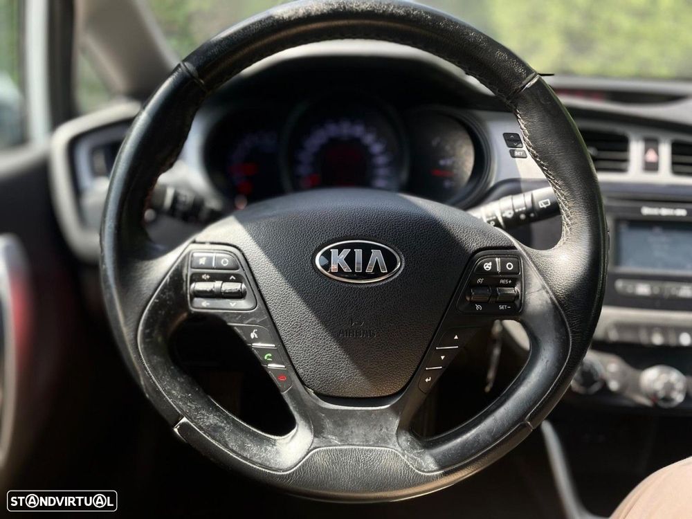 Kia Ceed 1.6 CRDi ECO - 11