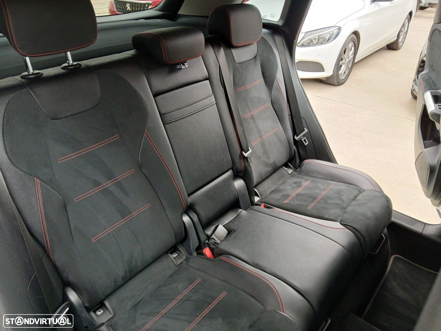 Mercedes-Benz B 250 e AMG Line - 13