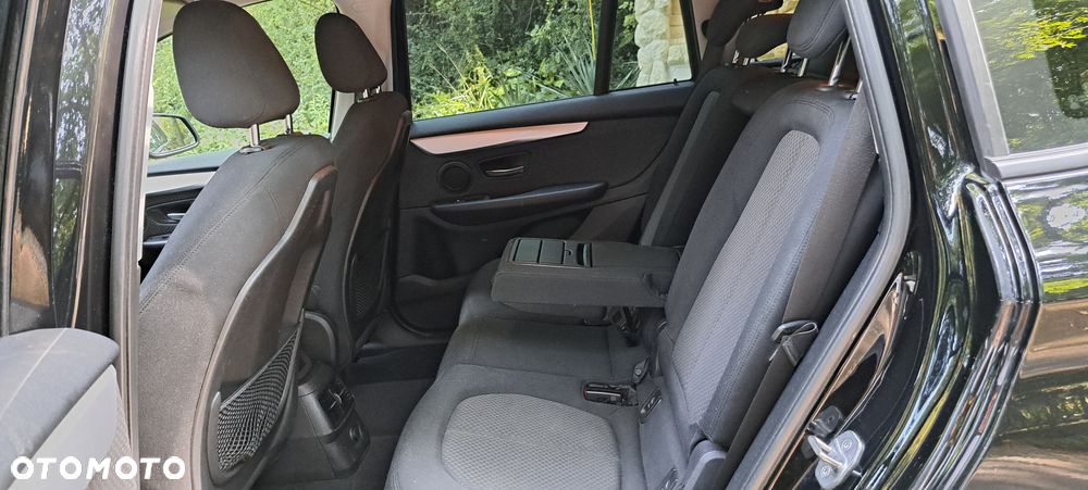 BMW Seria 2 218i Gran Tourer - 23