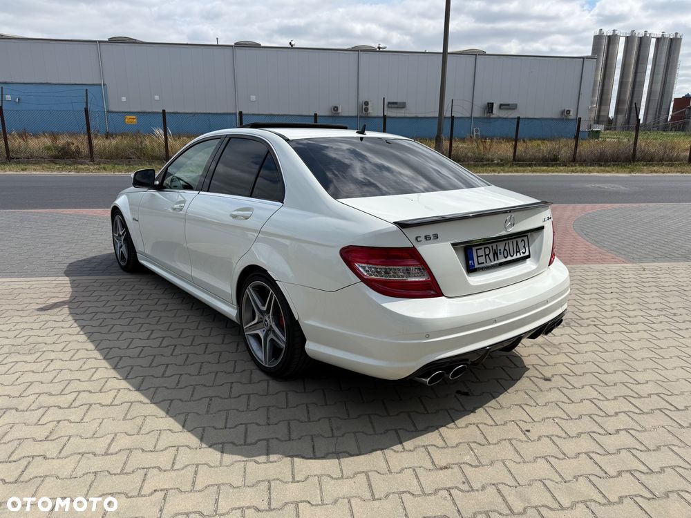 Mercedes-Benz Klasa C 63 AMG 7G-TRONIC - 3