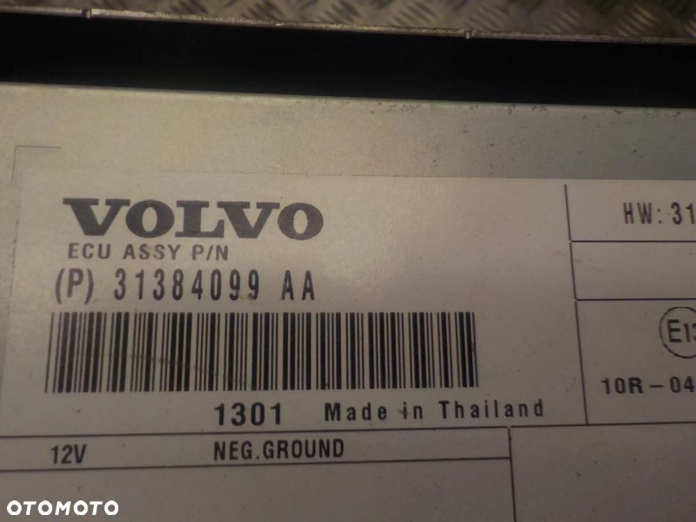 VOLVO S60 II WZMACNIACZ RADIA 31384099 - 2