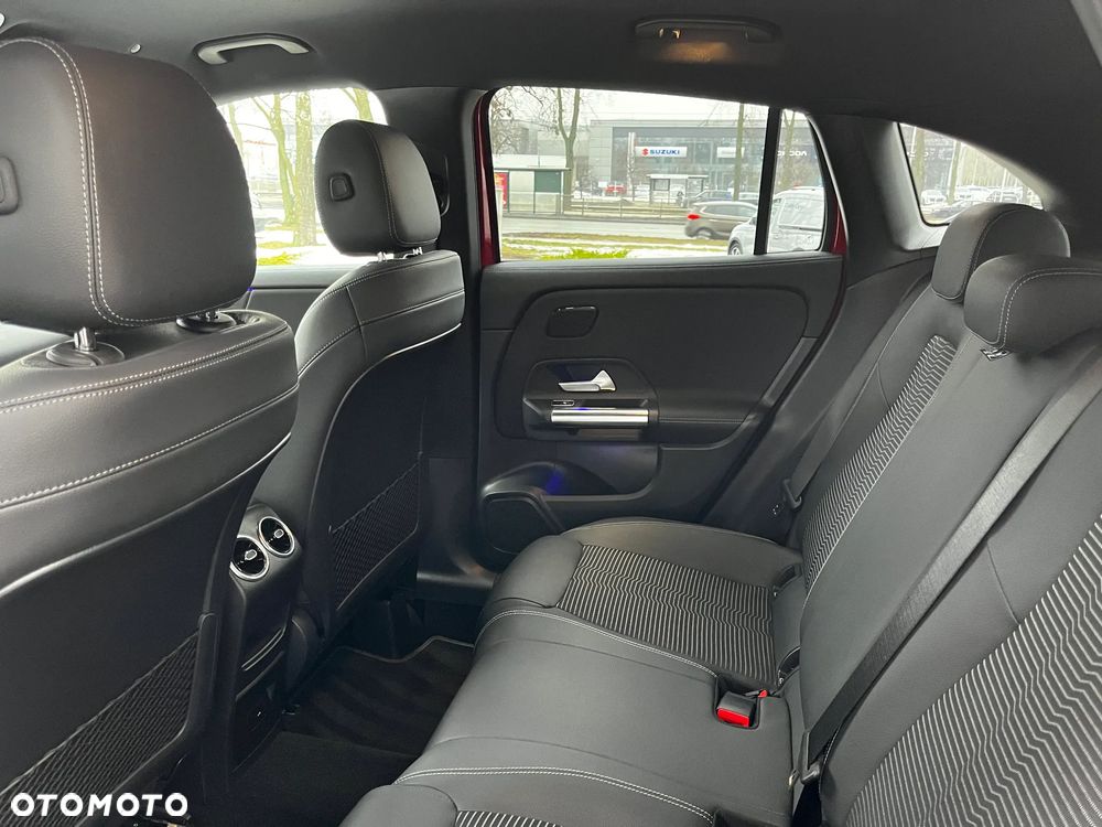 Mercedes-Benz GLA 250 4-Matic - 17