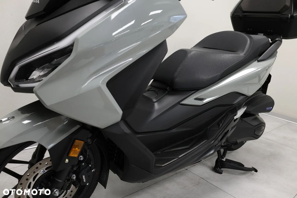 Honda NSS - 35