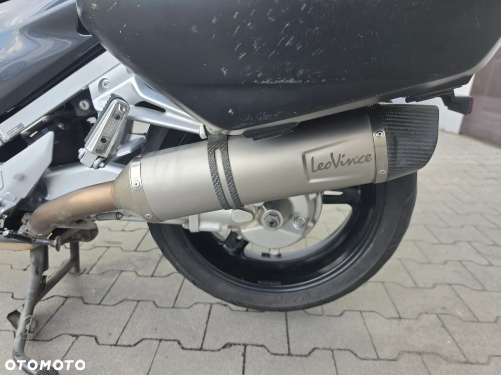 Yamaha FJR - 15