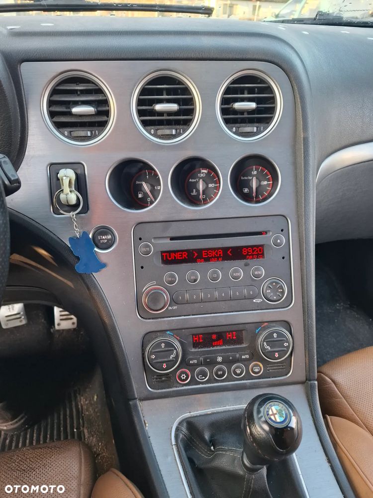 Alfa Romeo 159 1.9JTDM ti - 14