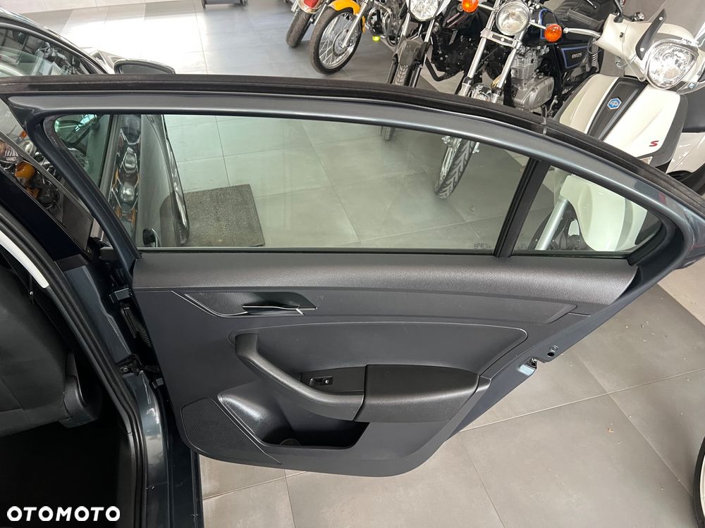 Seat Toledo 1.2 TSI Reference - 23