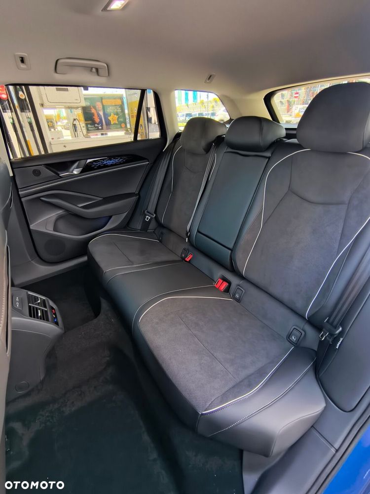 Volkswagen Passat - 29