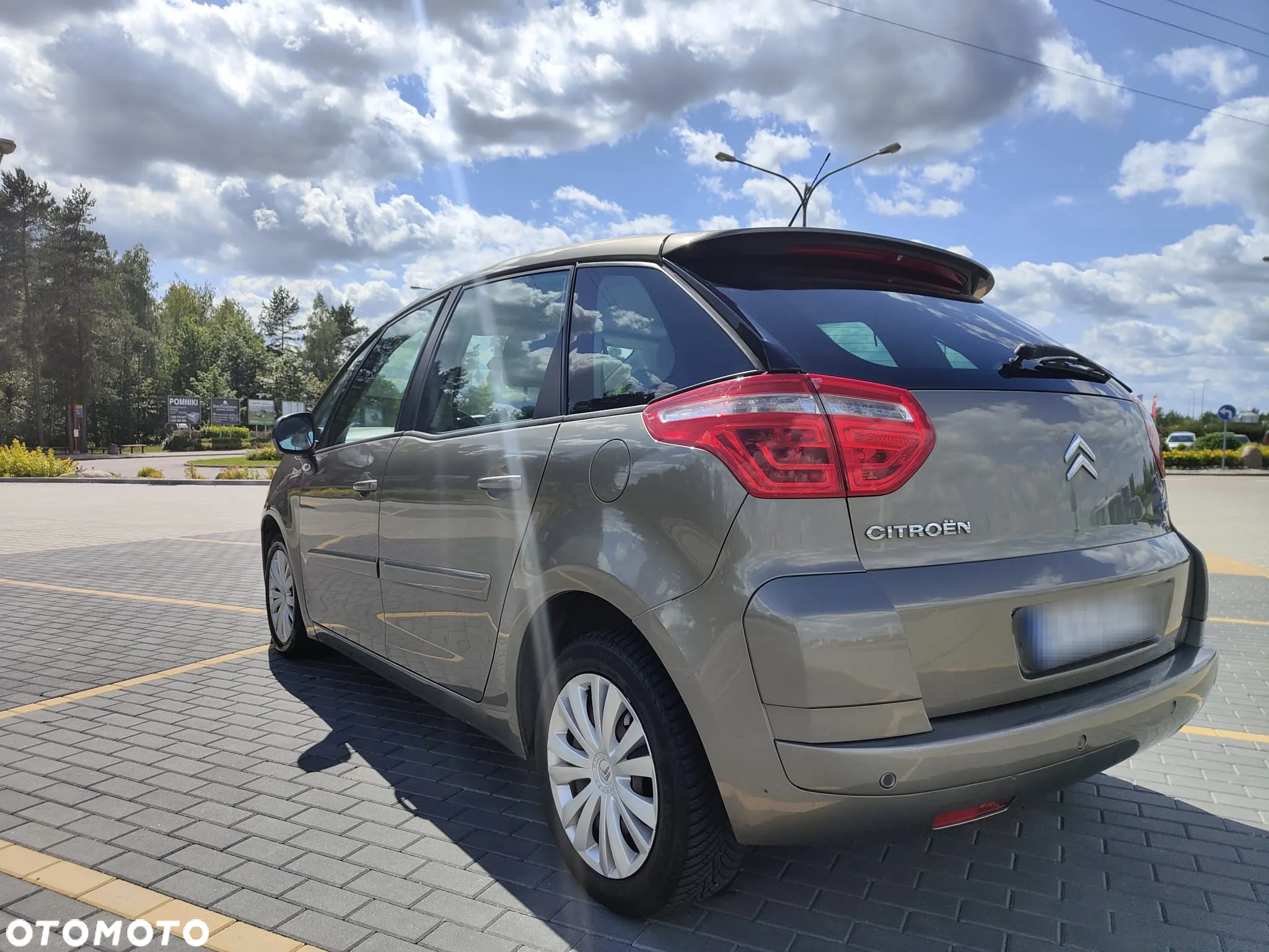 Citroën C4 Picasso - 8