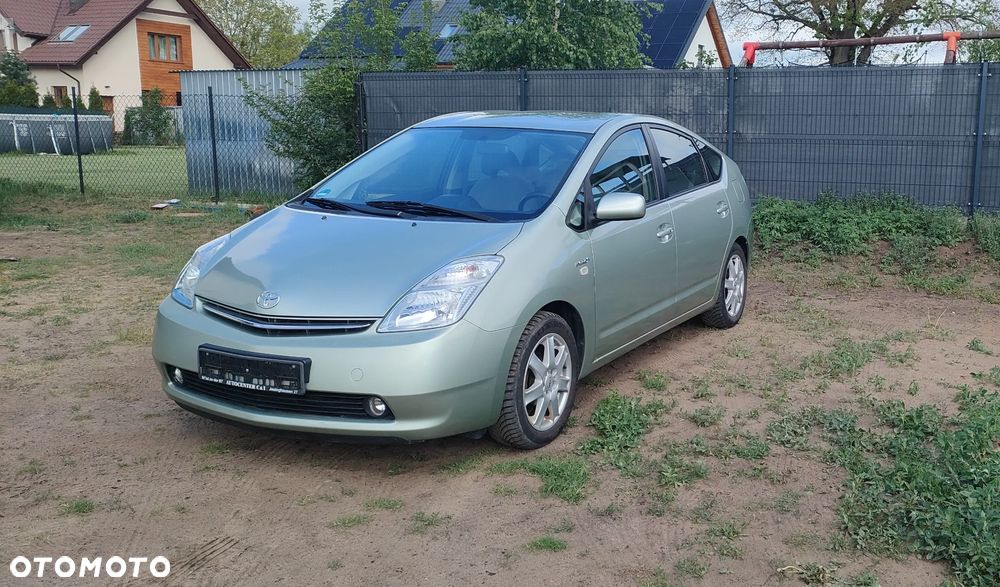 Toyota Prius - 1