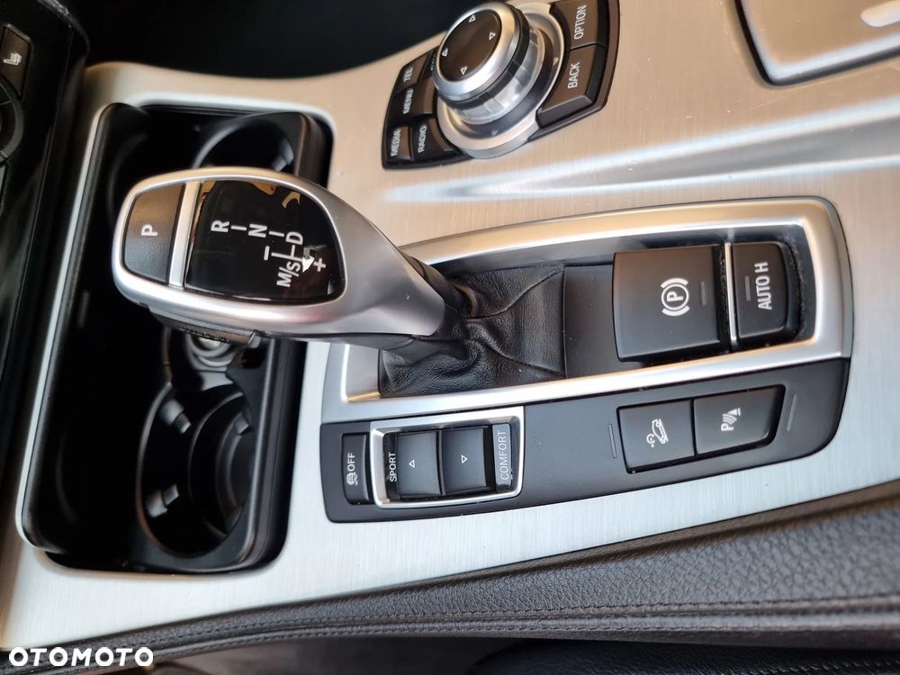 BMW Seria 5 535i xDrive - 18
