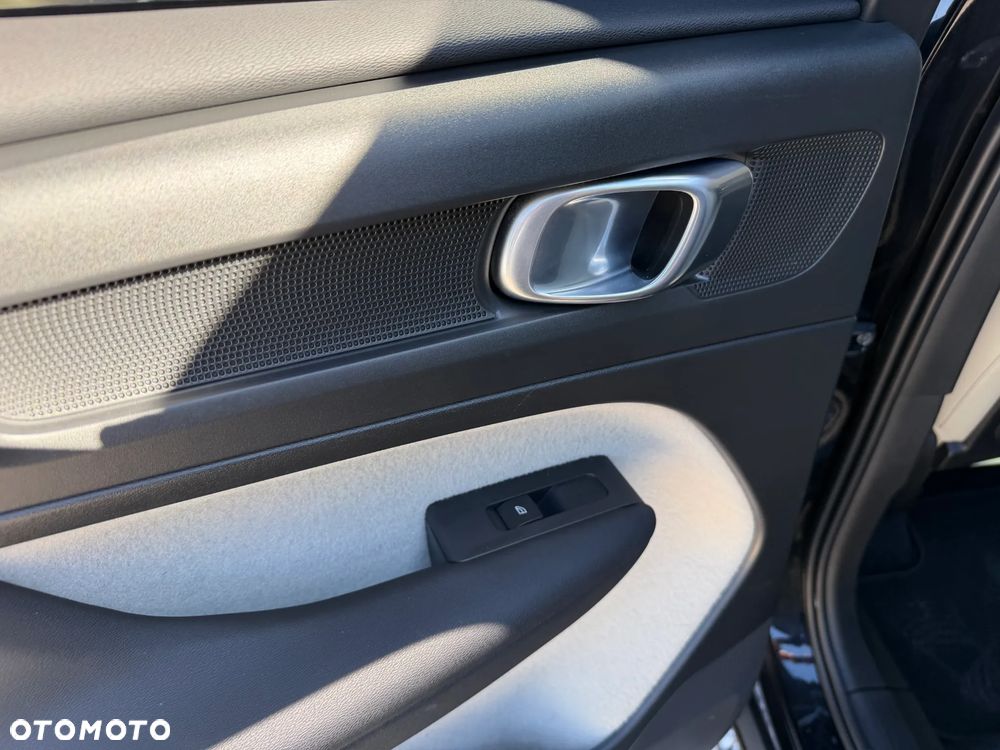 Volvo XC 40 D3 Momentum - 22