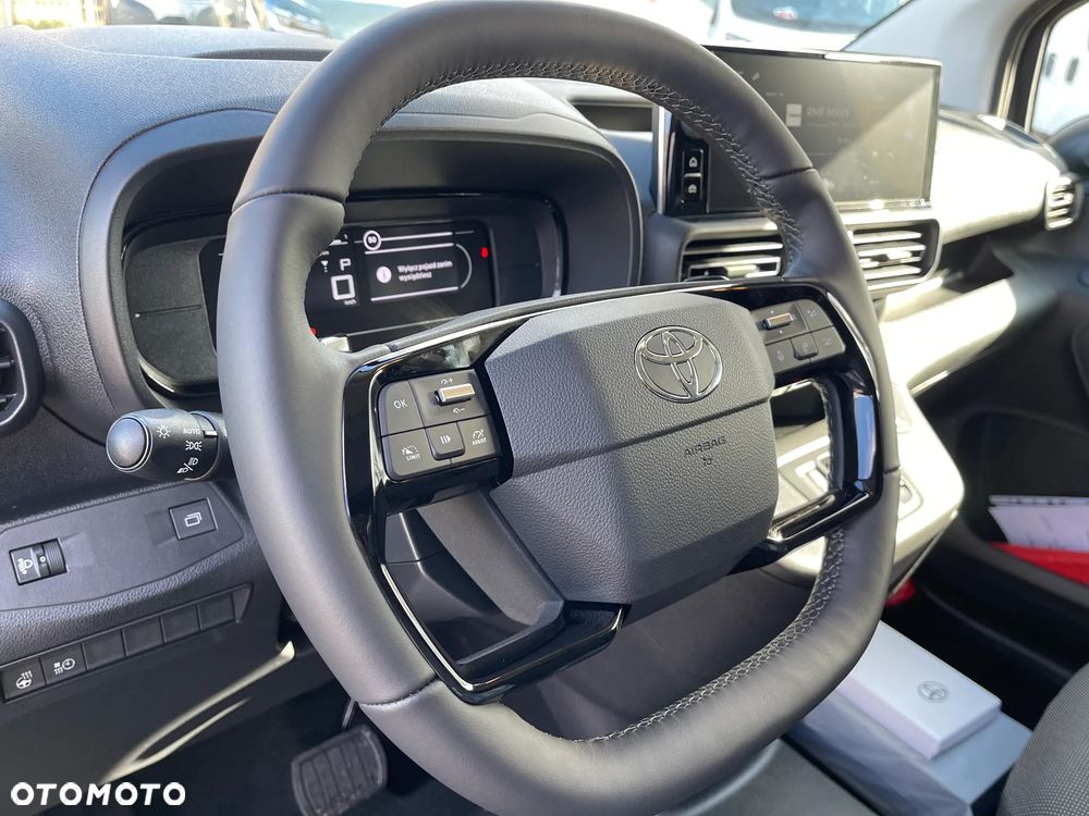 Toyota Proace City - 11