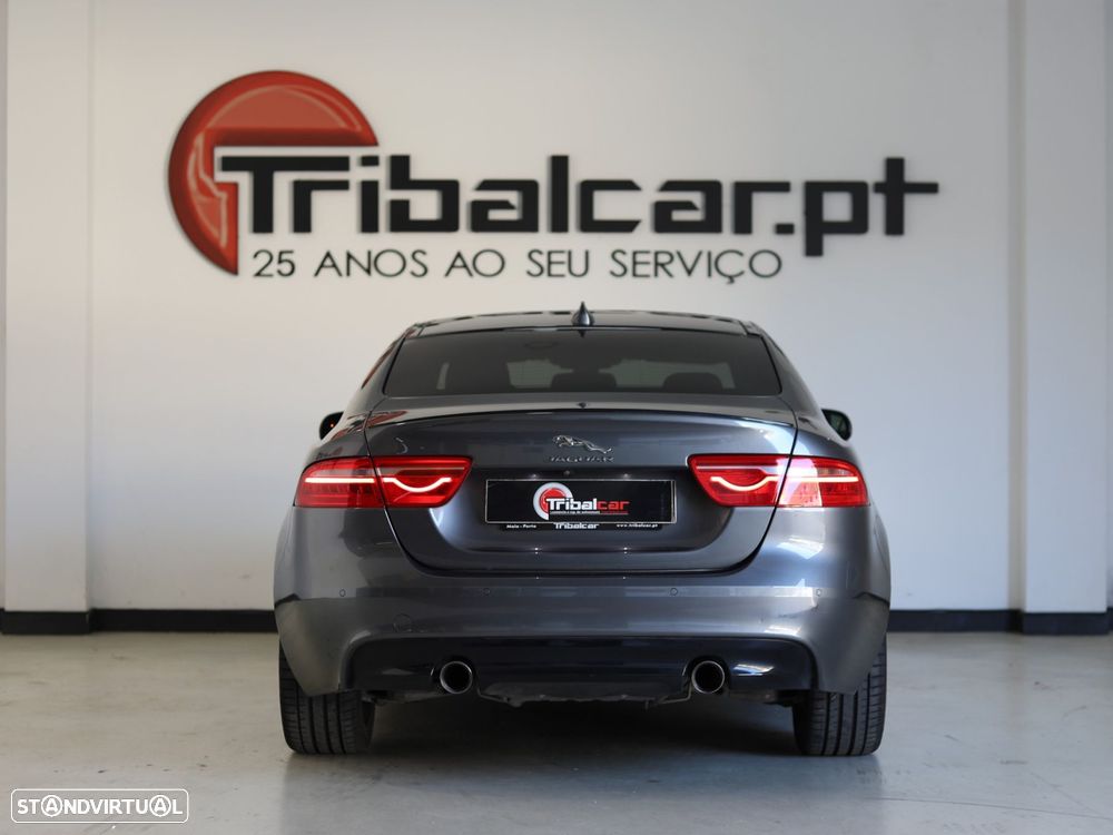 Jaguar Xe 2018 photo 4