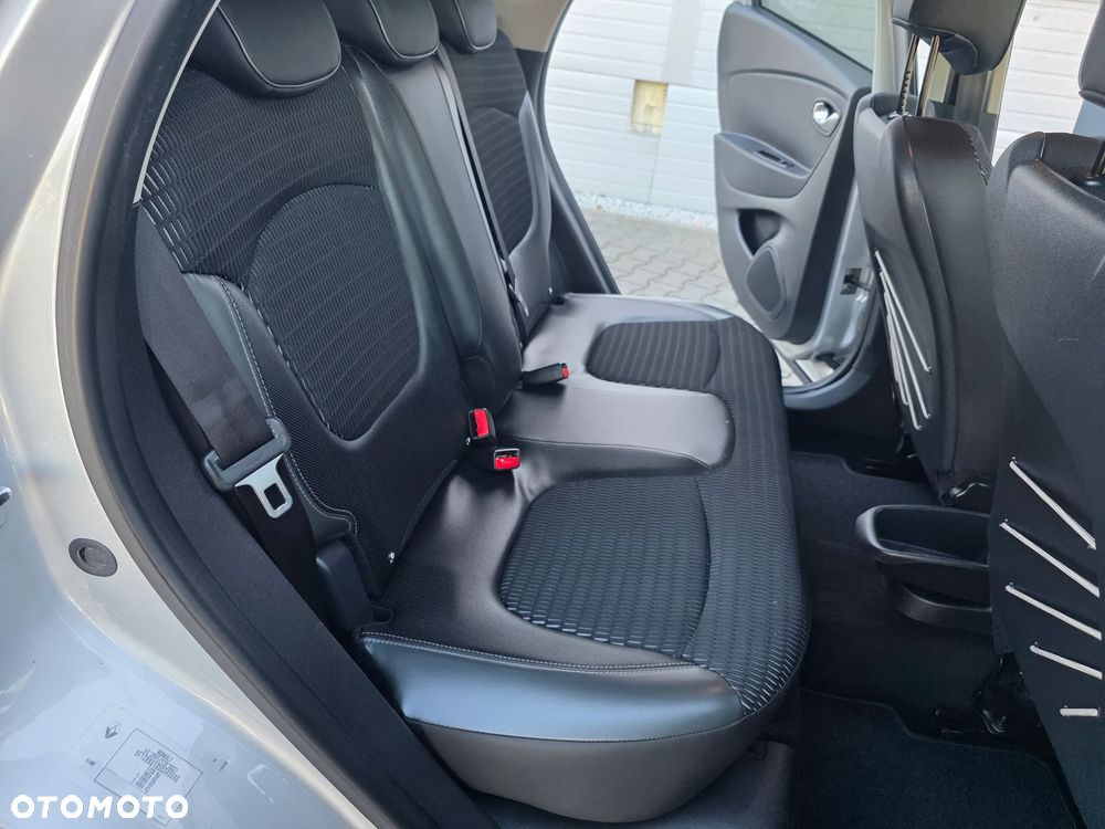 Renault Captur - 17