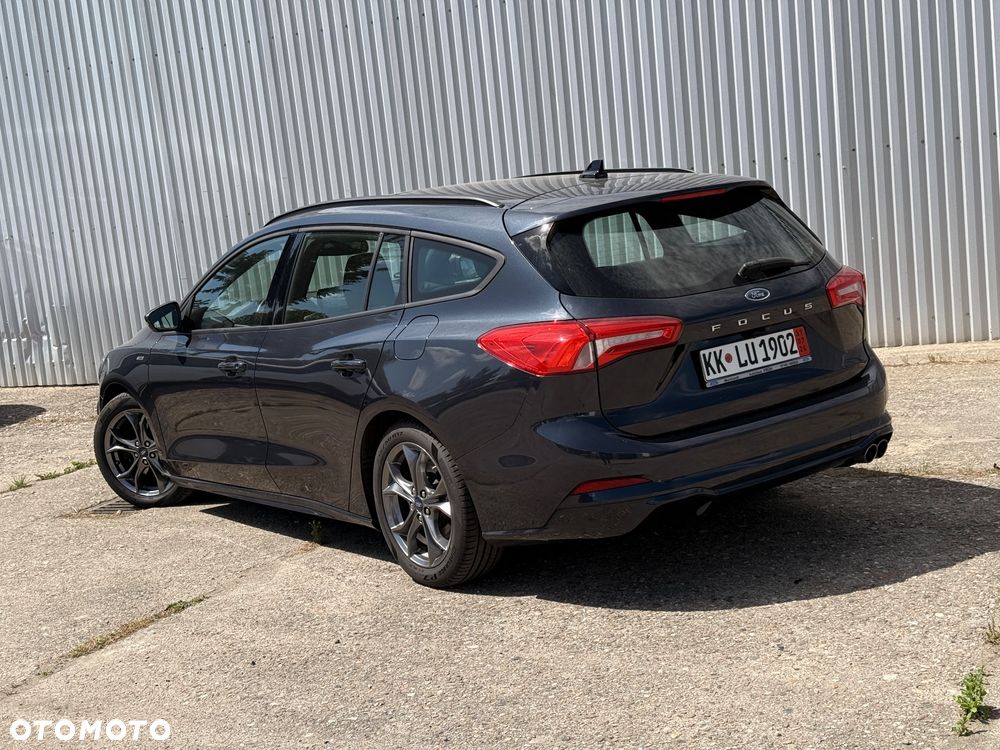 Ford Focus 2.0 EcoBlue ST-Line - 11