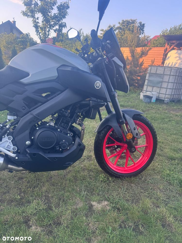 Yamaha MT - 5