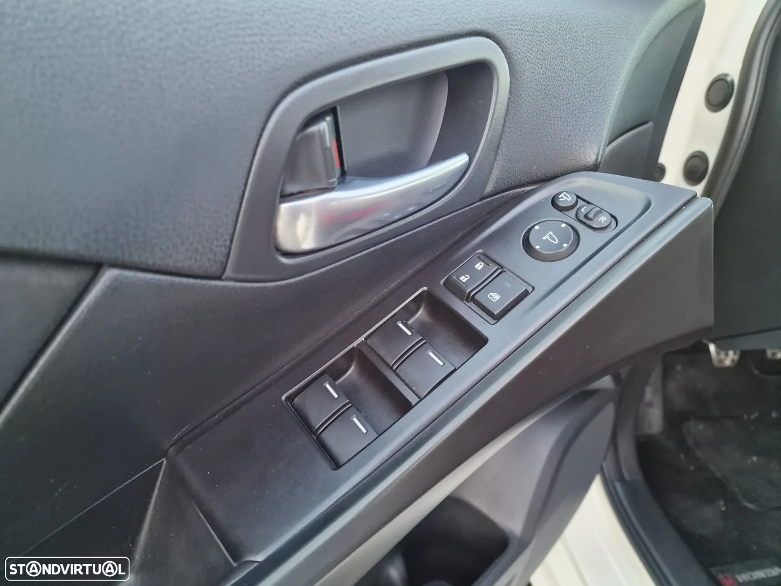 Honda Civic 2.0 VTEC Turbo Type R GT - 25