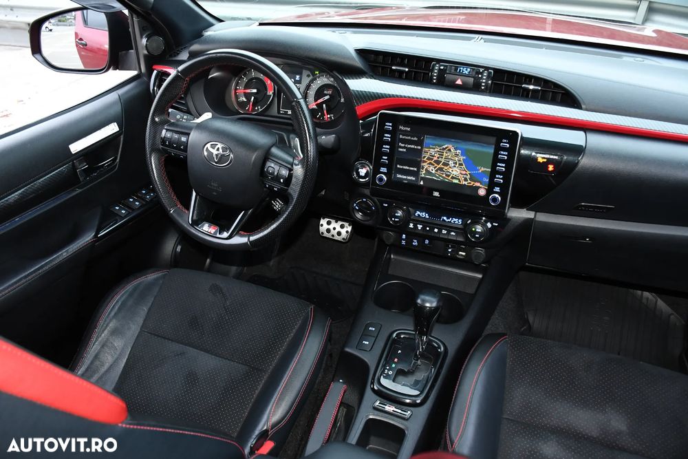 Toyota Hilux 4x4 Double Cab A/T Invincible - 4