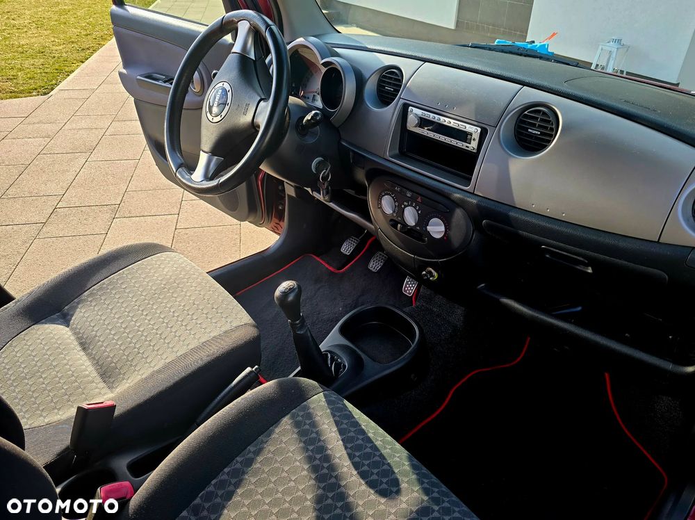 Daihatsu Trevis - 7