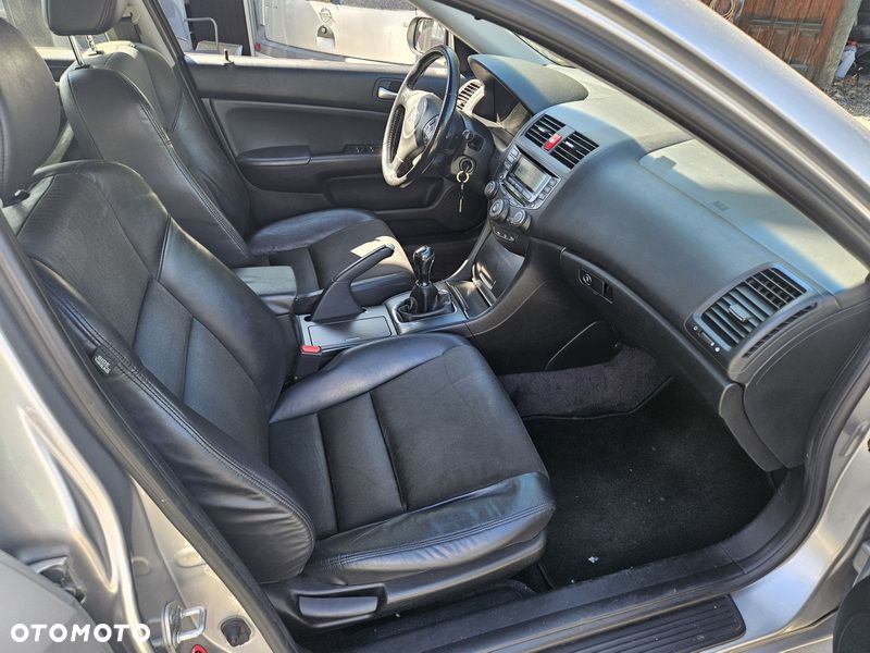 Honda Accord 2.0 Executive - 6
