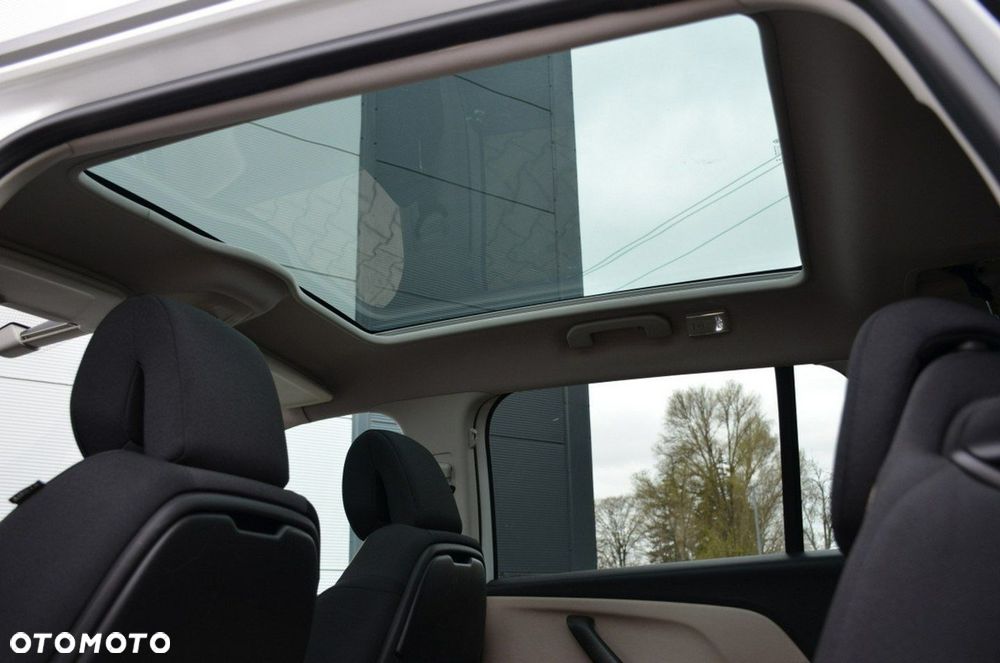 Citroën C4 Grand Picasso - 27