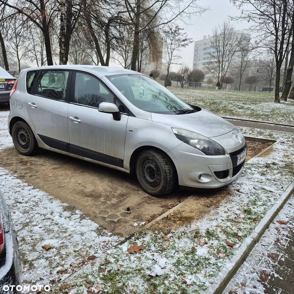 Renault Scenic 1.6 16V 110 TomTom Edition - 2