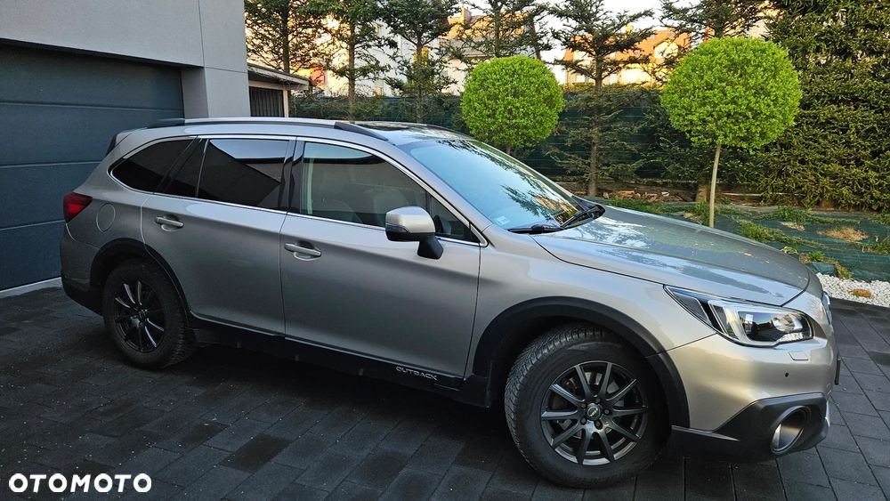 Subaru Outback 2.5i Exclusive - 2