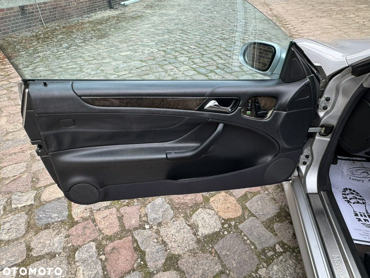 Mercedes-Benz CLK - 27
