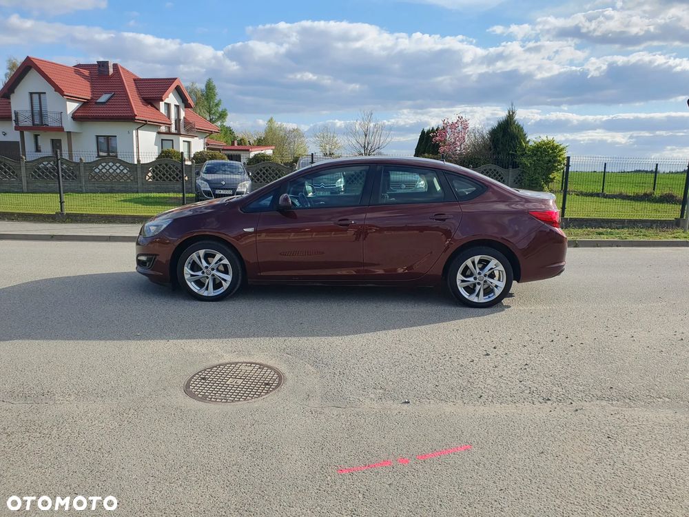 Opel Astra 1.4 T EU6 - 24