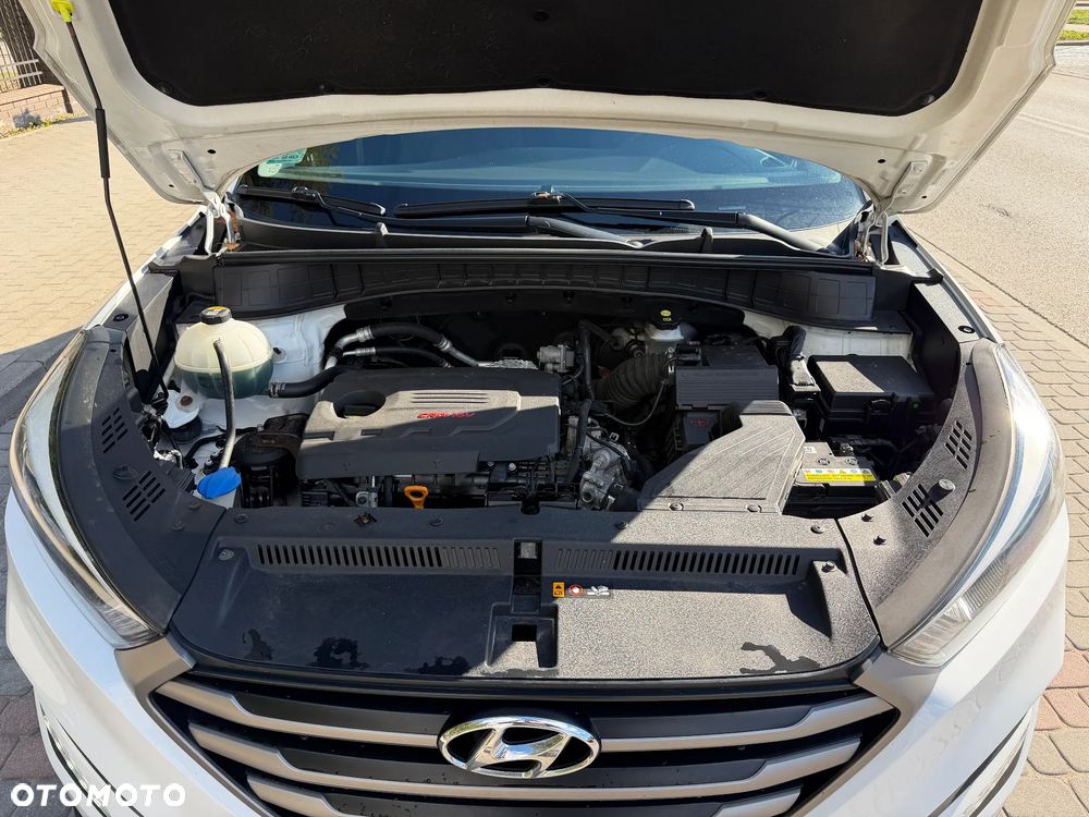 Hyundai Tucson 1.7 CRDI BlueDrive GO 2WD - 9
