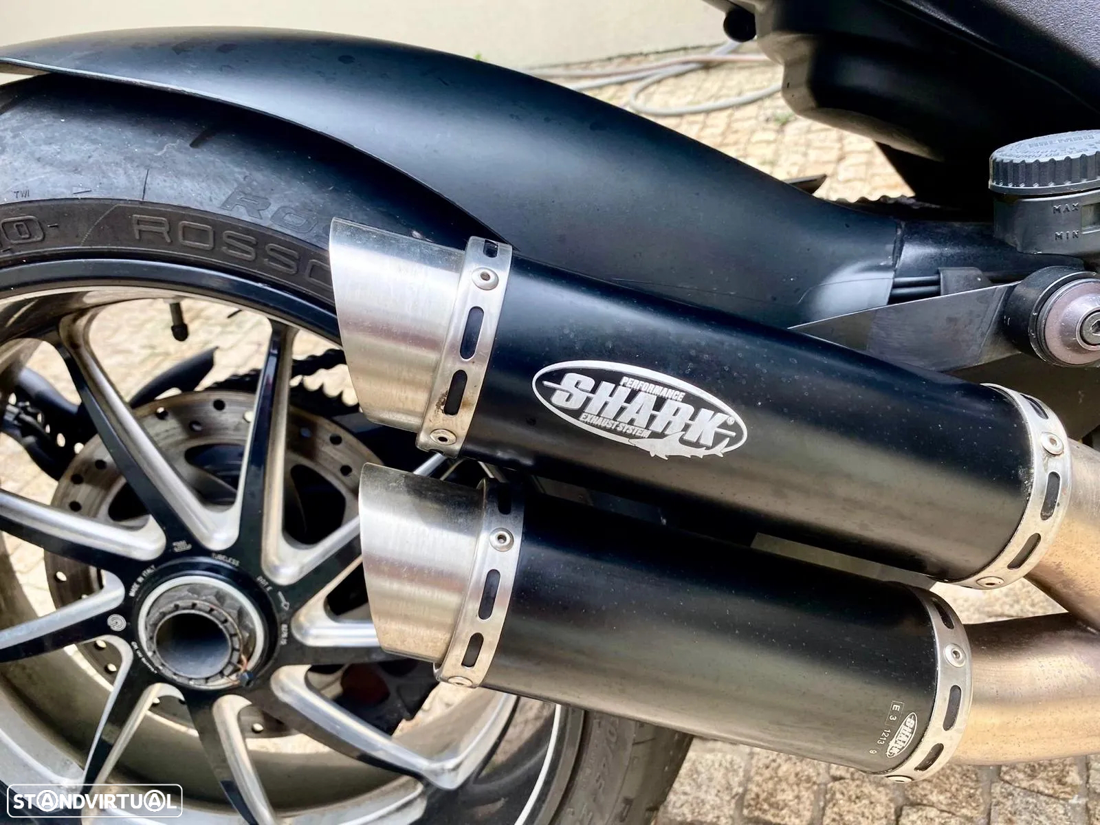 Ducati Diavel Carbon 160 CV - 12