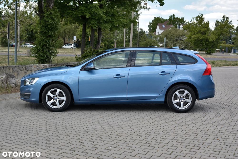 Volvo V60 D4 Linje Business - 3