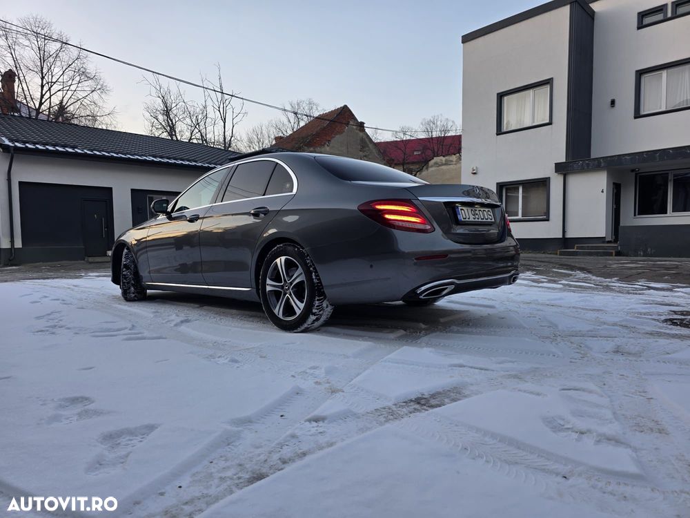 Mercedes-Benz E 220 d T-Modell Aut - 6