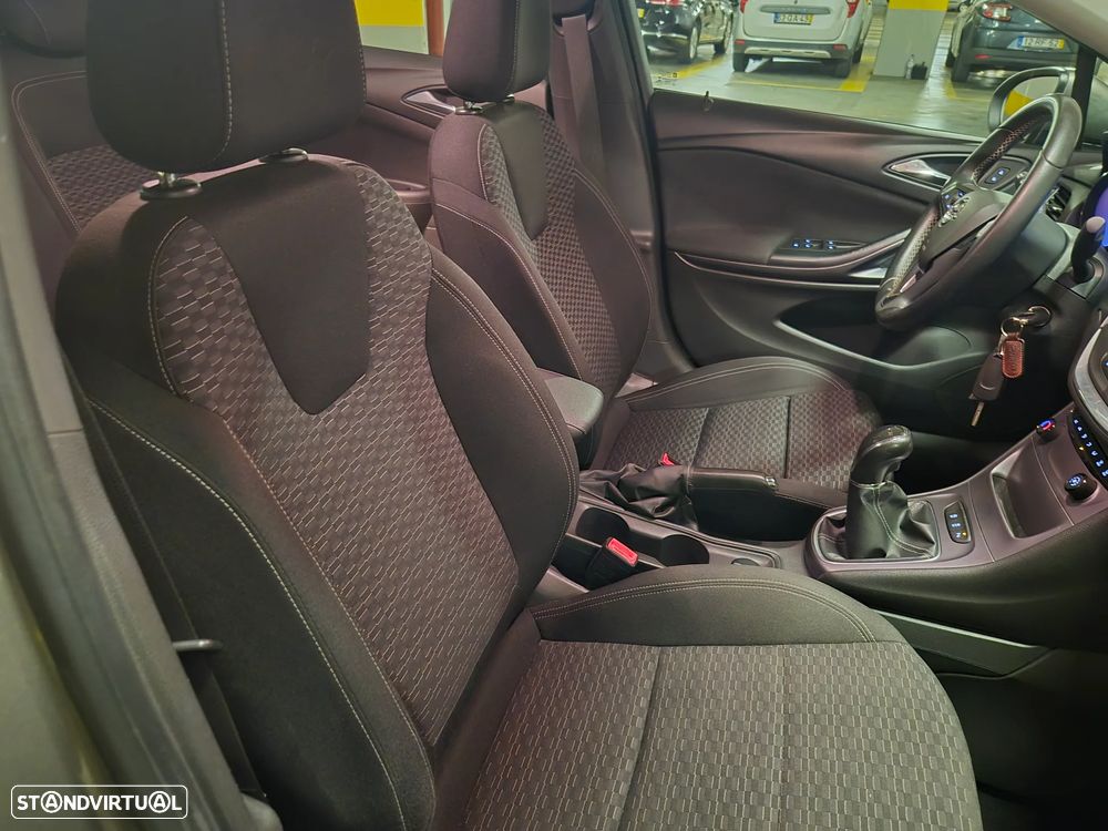 Opel Astra 1.0 Dynamic Sport S/S - 42