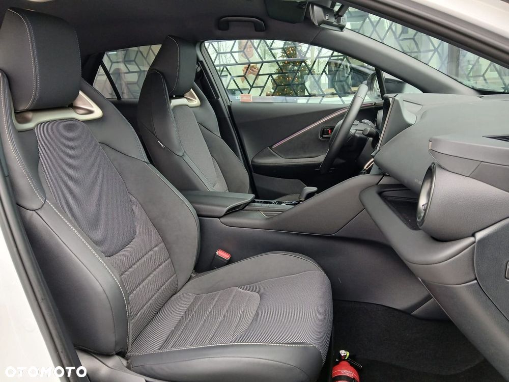 Toyota C-HR - 25
