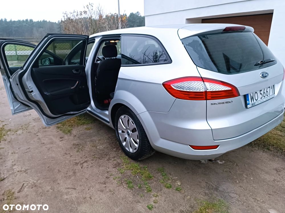 Ford Mondeo 2.0 TDCi Ambiente - 2