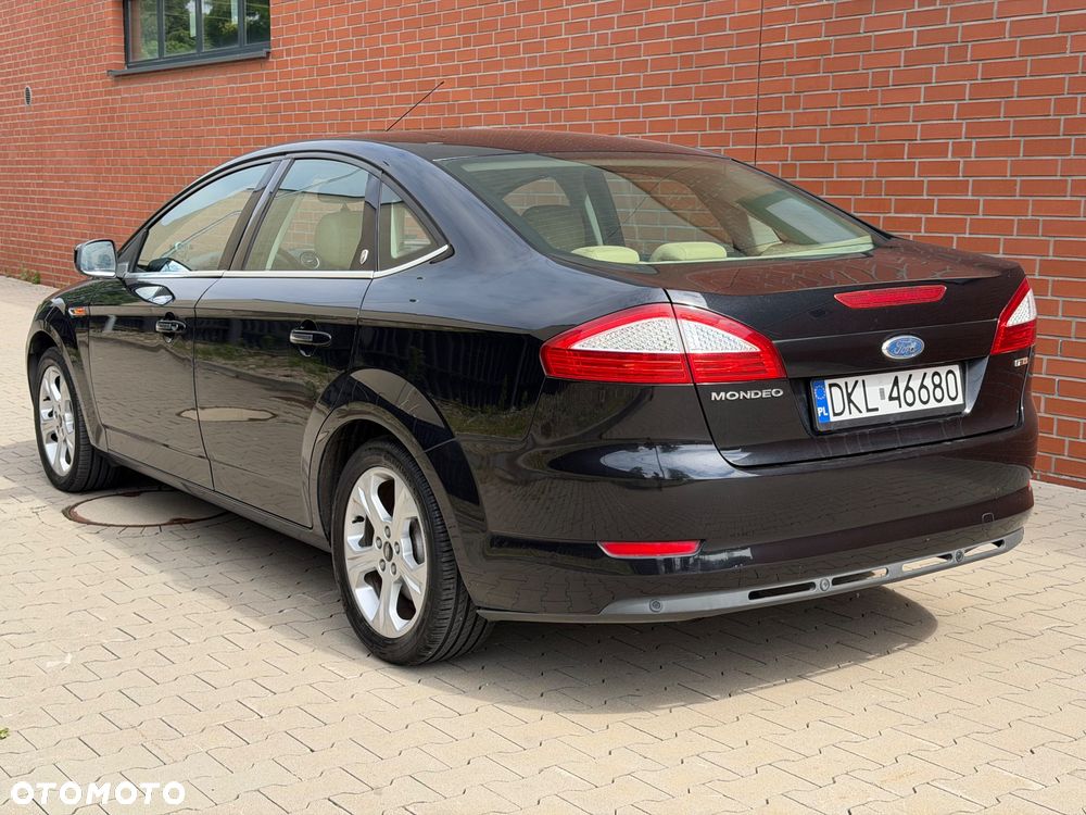 Ford Mondeo 2.0 TDCi Ambiente - 3