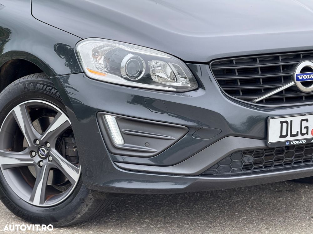 Volvo XC 60 D4AWD Start-Stop R-Design - 12