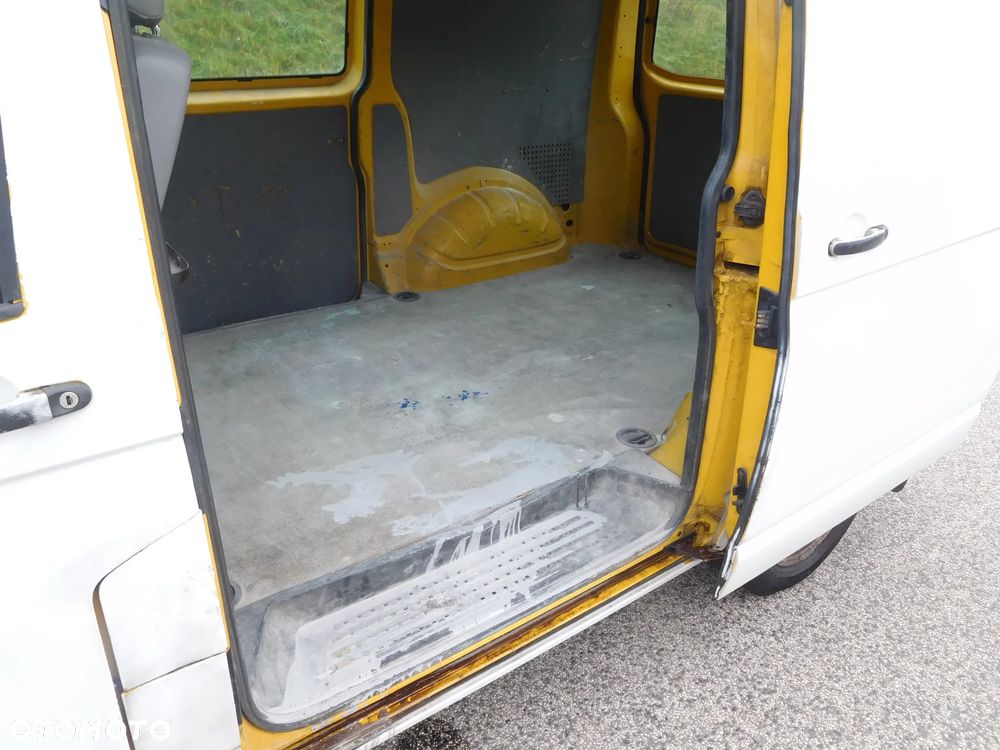Volkswagen Transporter - 9