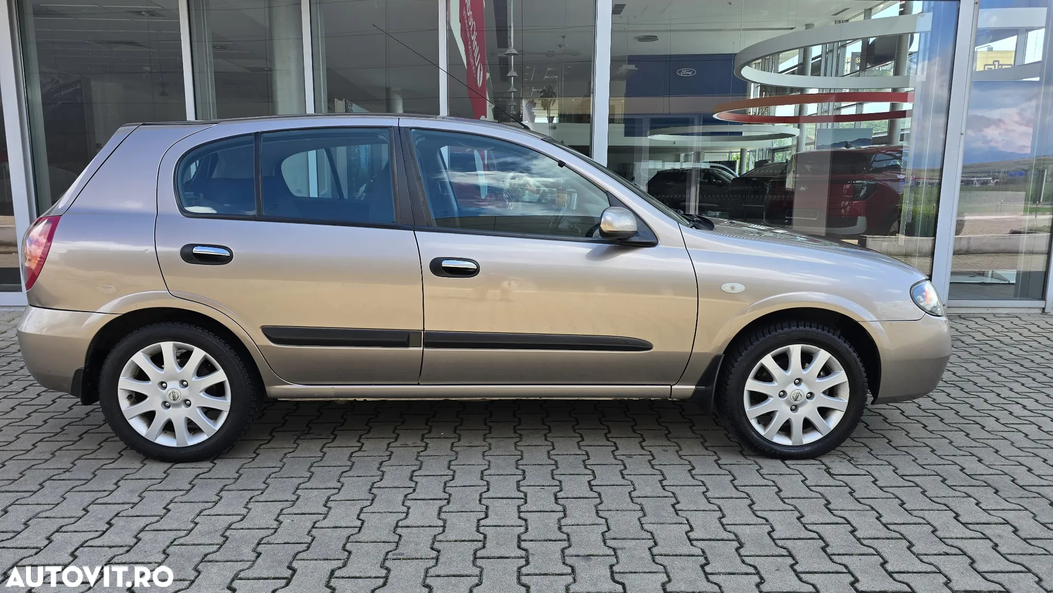Nissan Almera 1.5 Acenta+ - 10