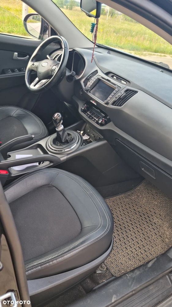 Kia Sportage 2.0 CRDI 2WD Attract - 11