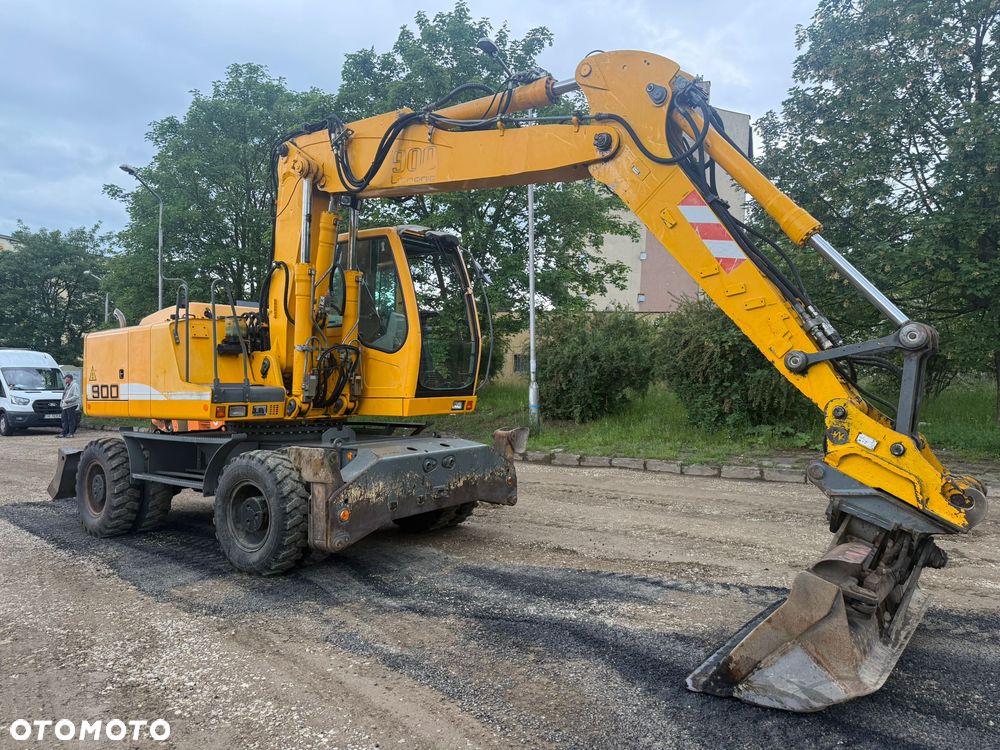 Liebherr A900C - 4