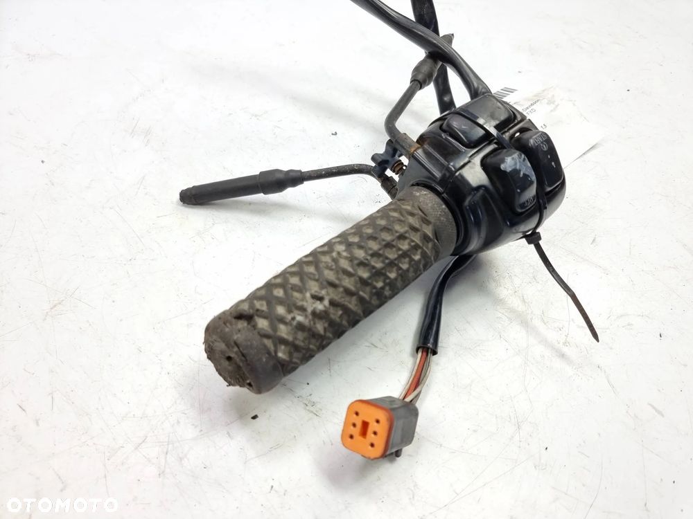 HARLEY-DAVIDSON DYNA FXD 1450.0 2006 benzyna manual Rolgaz przełącznik motocykl - 3