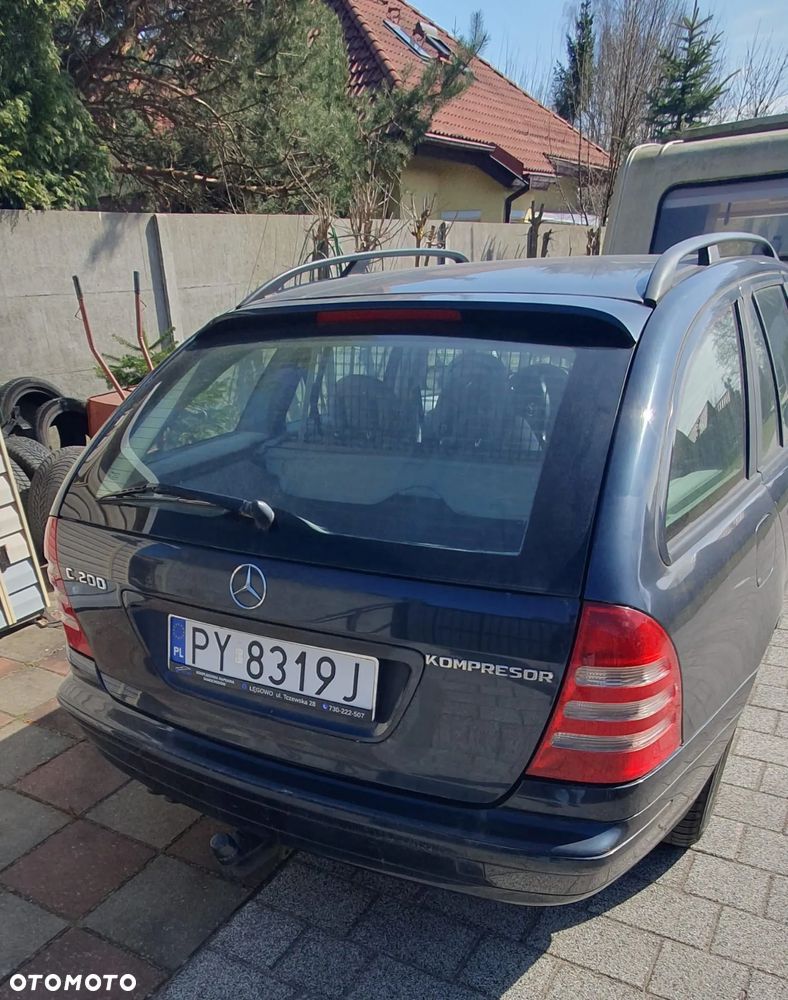 Mercedes-Benz Klasa C 200 T Kompressor Classic - 4