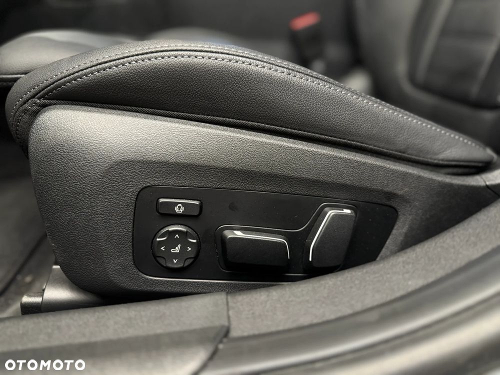 BMW Seria 3 M340i xDrive mHEV sport - 26