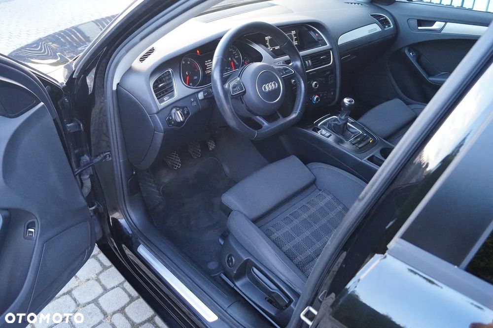 Audi A4 Avant 2014 photo 5