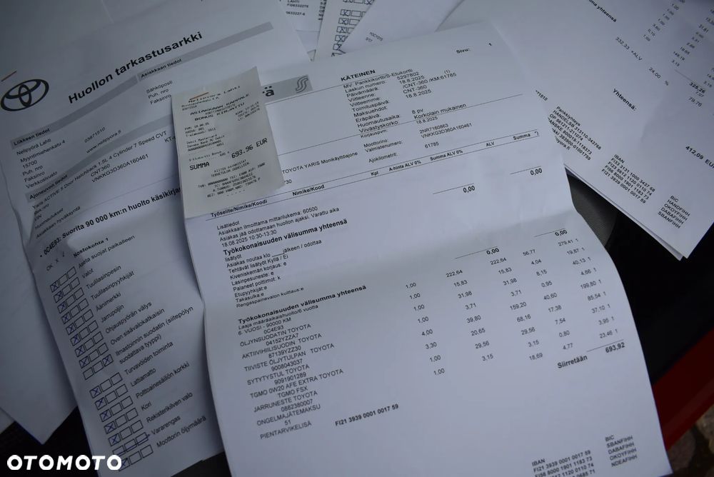 Toyota Yaris 1.5 20th Anniversary CVT - 39